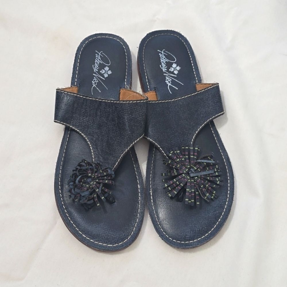 Patricia Nash Navy Pom Pom Sandals Size 9
